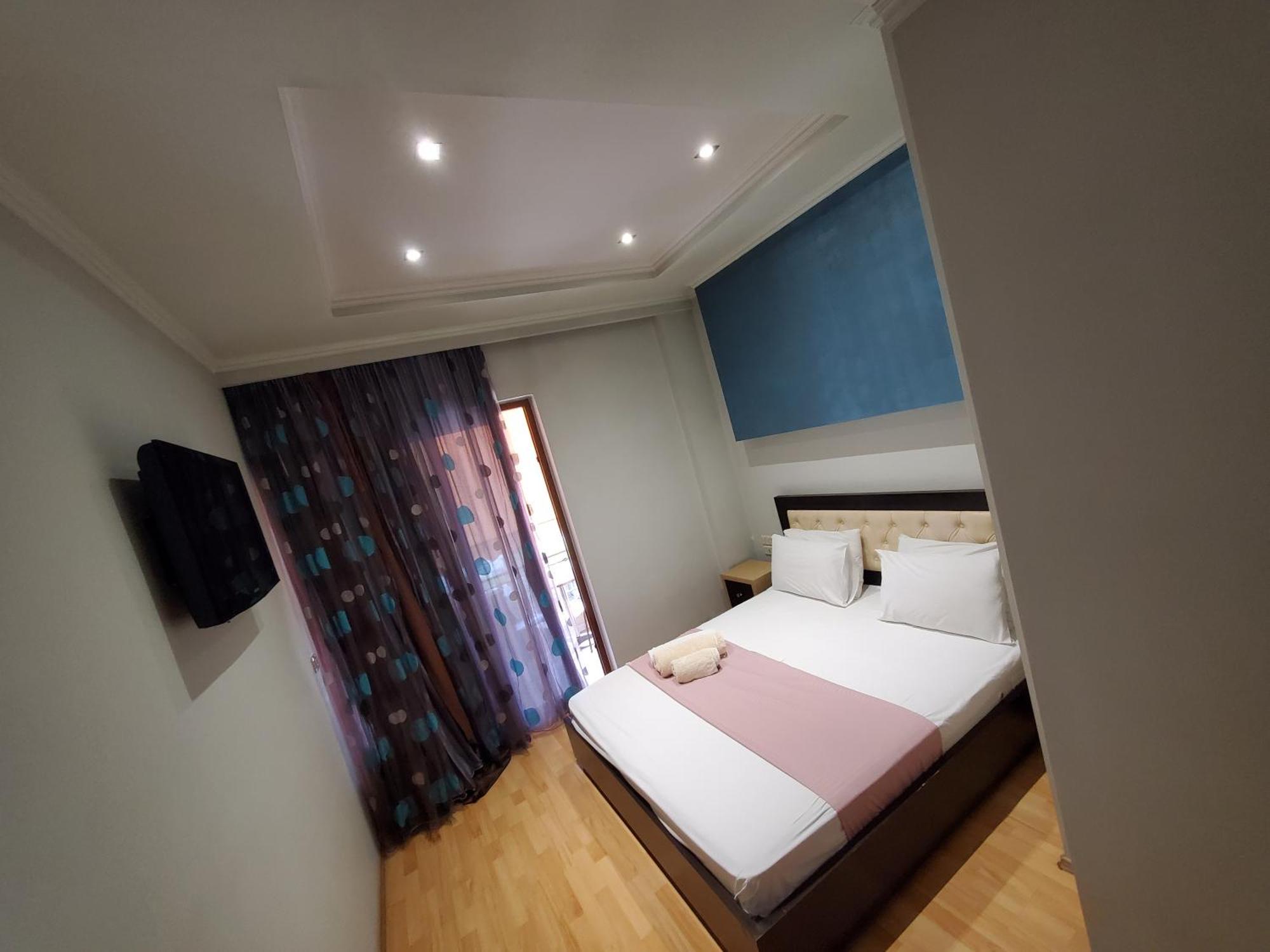 Hotel Shehu Gjirokastër Екстериор снимка