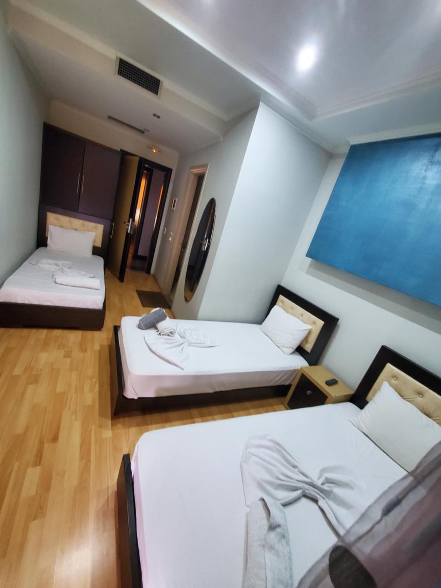 Hotel Shehu Gjirokastër Екстериор снимка