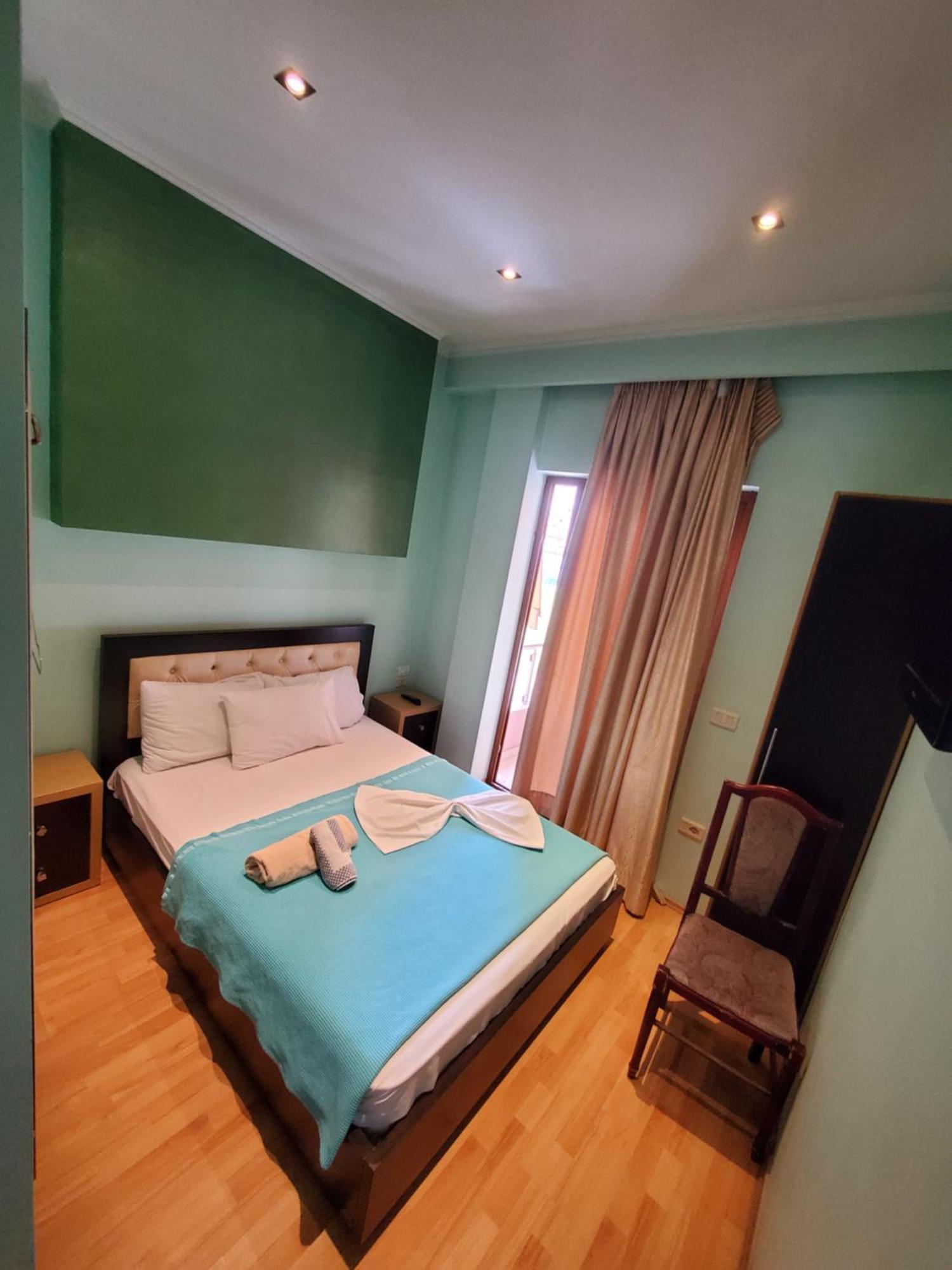 Hotel Shehu Gjirokastër Екстериор снимка