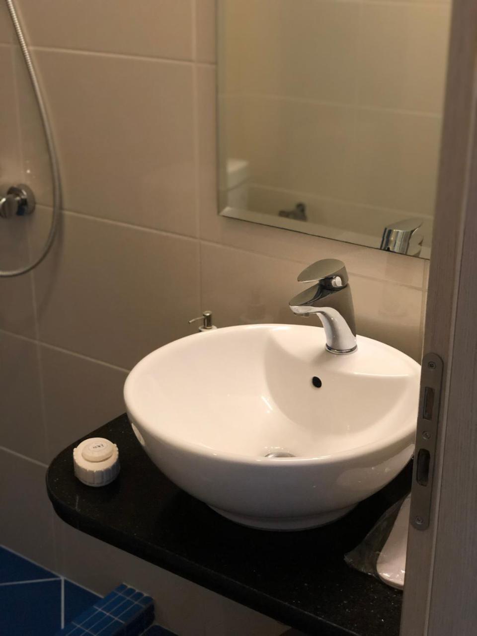 Hotel Shehu Gjirokastër Екстериор снимка